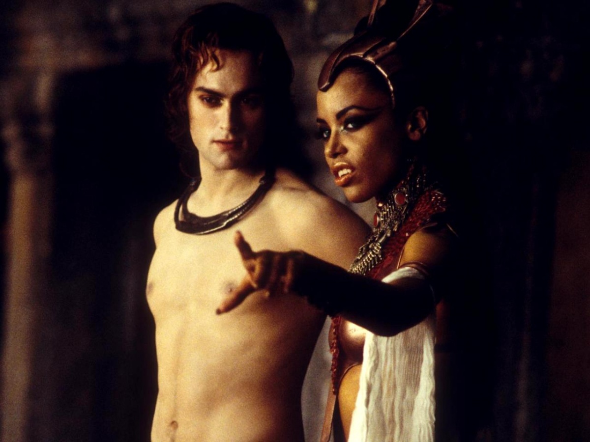 Лестат в "Королеве проклятых" (Queen of the Damned, 2002) .