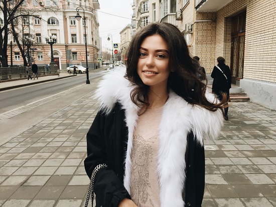 Москвички девушка. Девушки москвички. Самые красивые москвички. Типичная москвичка. Типичная красивая москвичка.