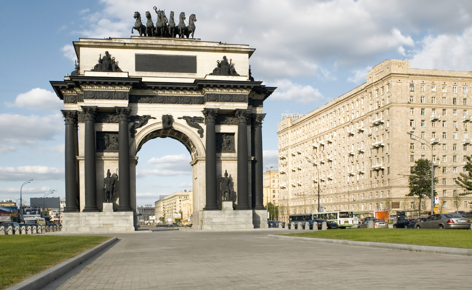 Арка актера. Триумфальная арка Бове Москва.