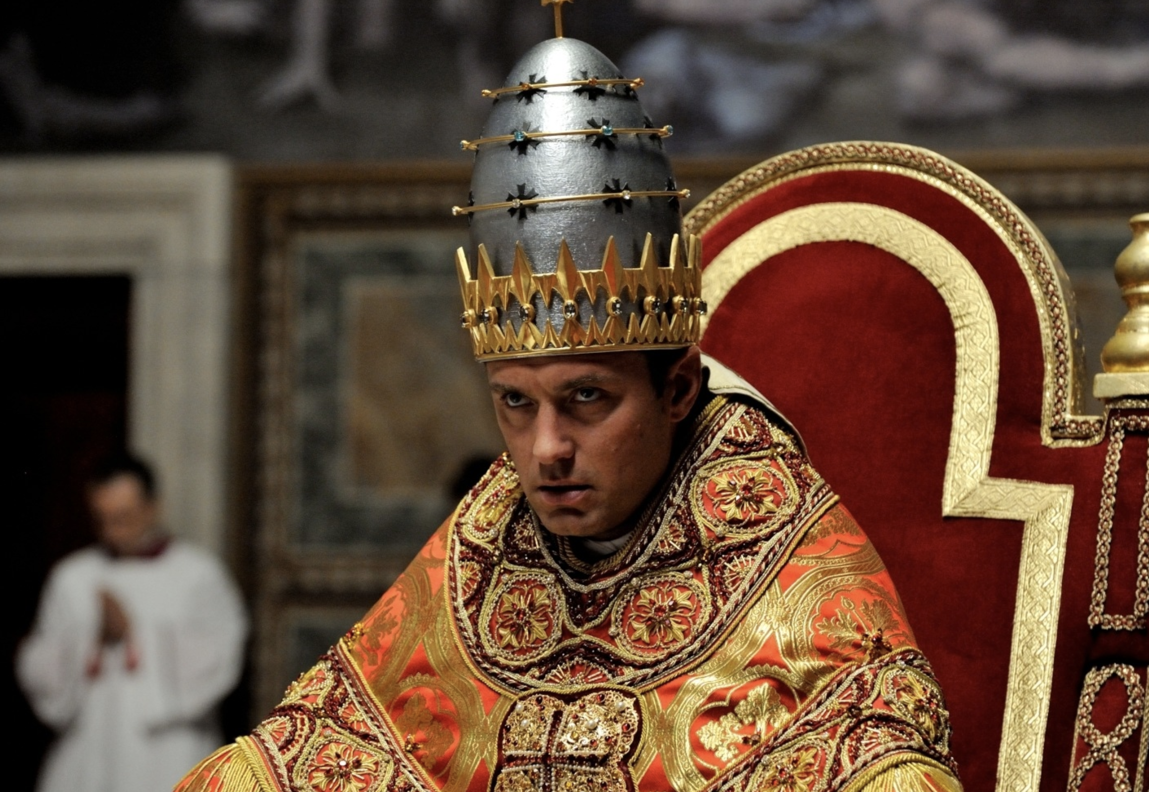 Молодой папа 10. Джуд Лоу папа Римский. Молодой папа Кардинал Войелло. Молодой папа кардиналы.
