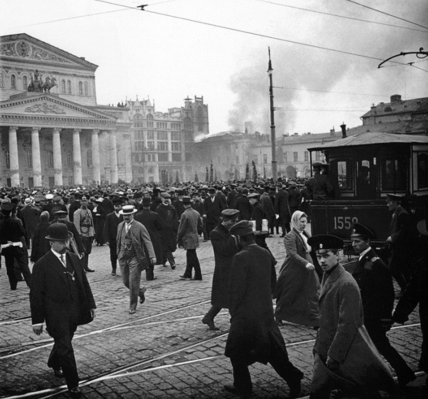 Москва 1900 1914 годов в фотографиях Сергея Челнокова. Москва 1914 год. Пожар малого театра 1914. Век 1900 Москва.