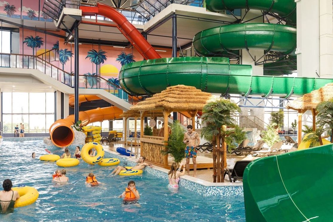 Аквапарки летом в Москве и 10 аквапарков и открытых бассейнов в Москве