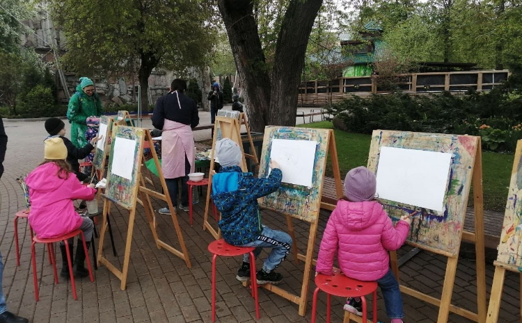 Московский зоопарк приглашает на День любви к деревьям