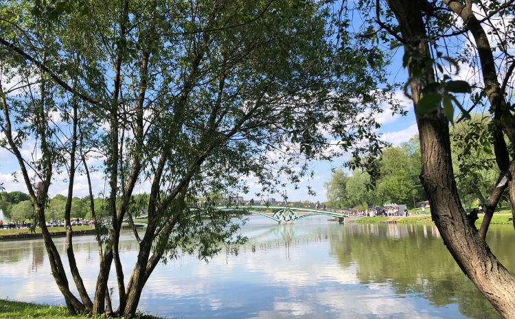 В Москве становится тепло и солнечно