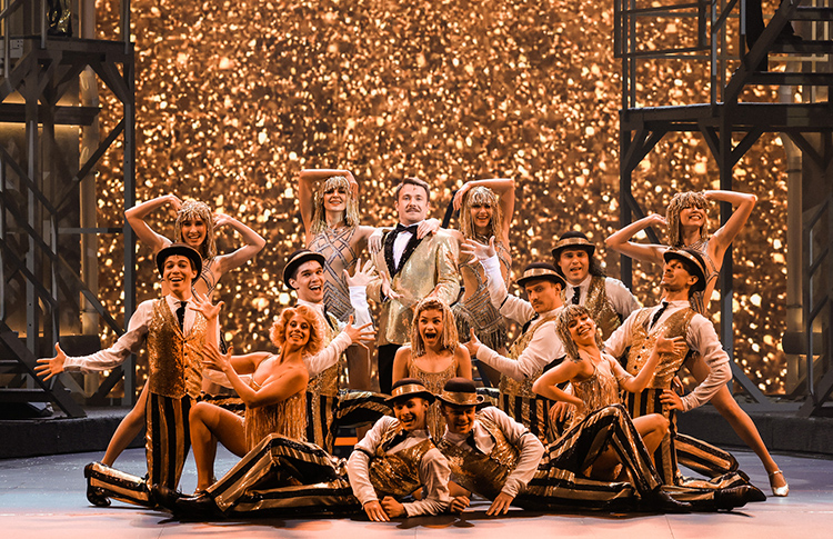 Мюзикл «Ничего не бойся, я с тобой» побил рекорд века за пять месяцев проката в МДМ