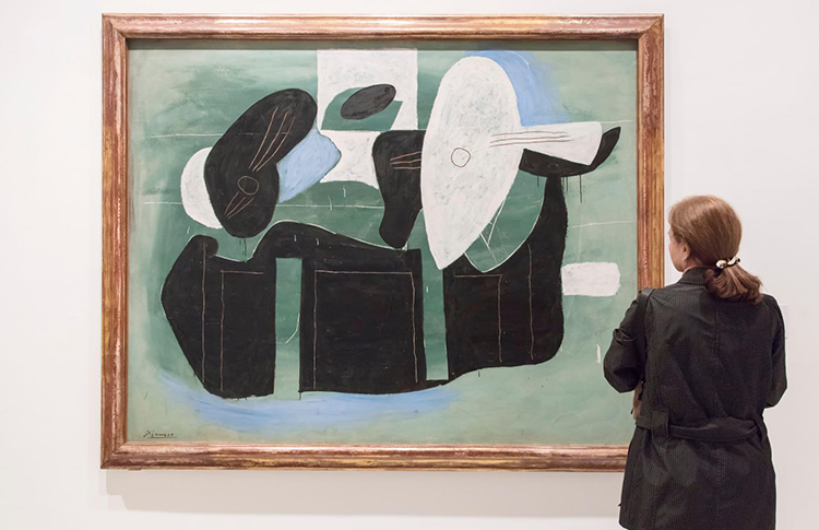 10 главных событий Ночи музеев: экскурсии на самокатах, диджей-сеты и нейросетевая гадалка