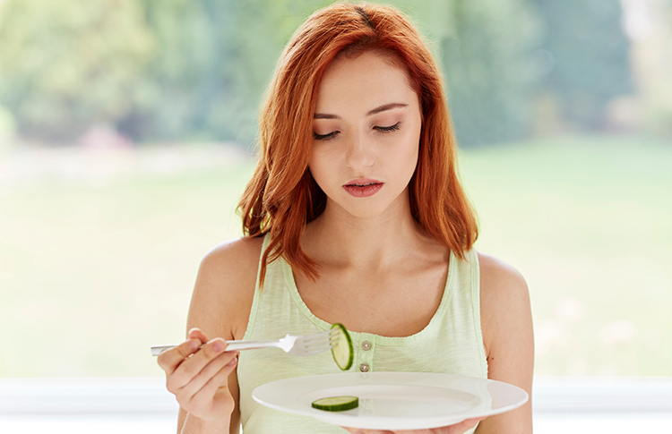 Есть или не есть: что делать, если подозреваешь у себя расстройство пищевого поведения