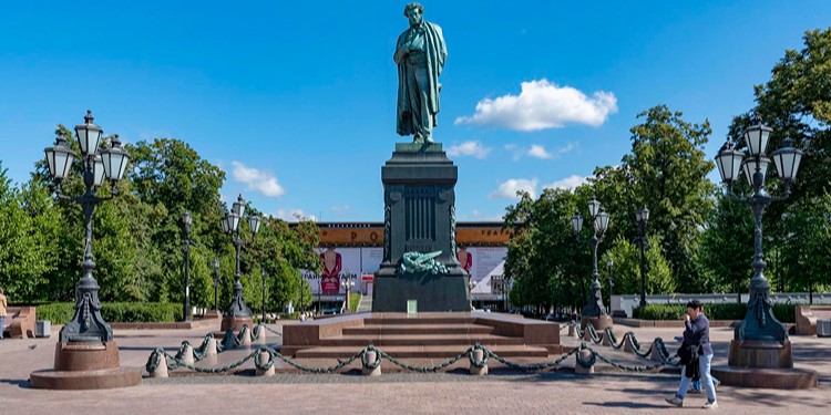 Москвичей приглашают на День рождения Пушкина