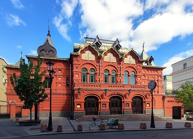 Театр Наций едет с гастролями в Петербург
