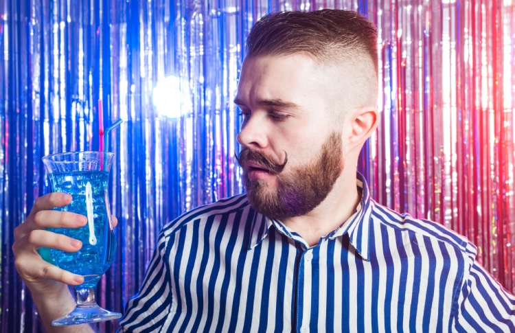 5 новых московских баров, где можно отдохнуть, поесть и потанцевать