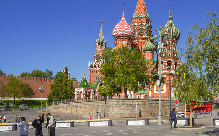 Площадь Васильевский Спуск перекроют из-за ралли «Шелковый путь»