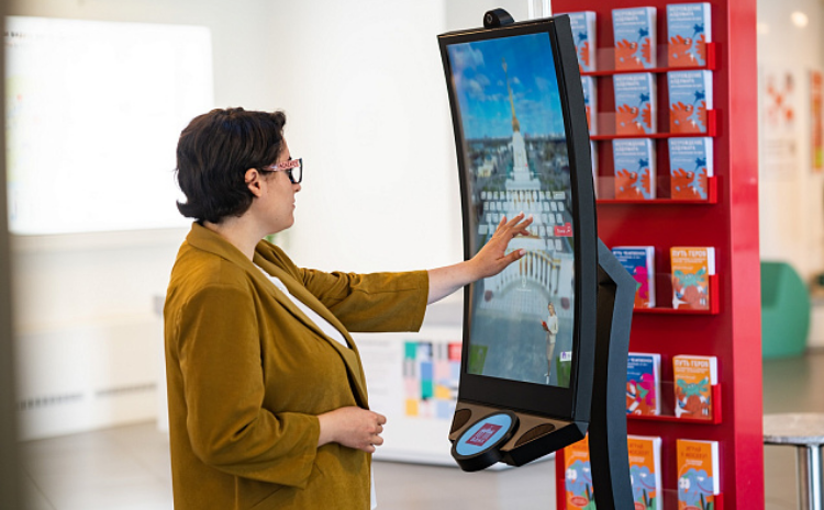 На ВДНХ создали сеть интерактивных помощников