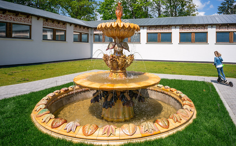 На ВДНХ заработал исторический фонтан впервые за 40 лет