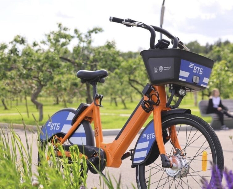 Ездить на новых электровелосипедах можно бесплатно по безлимитным «Единым»