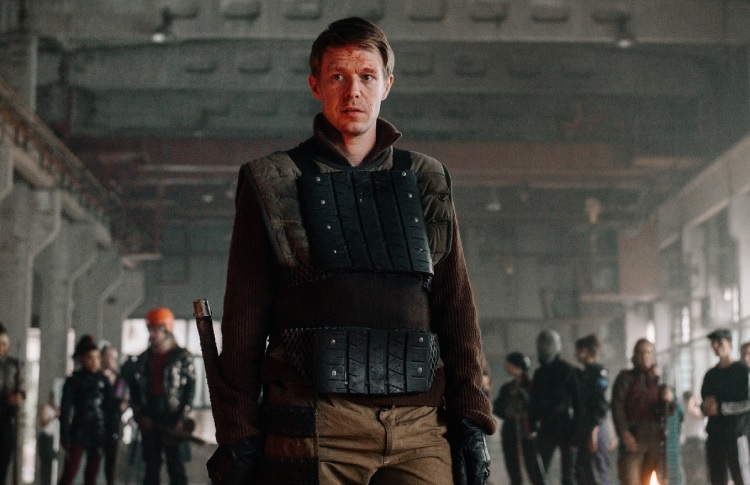 Стоит ли смотреть сериал «Библиотекарь» — фэнтези-боевик про 90-е, СССР и магические книги