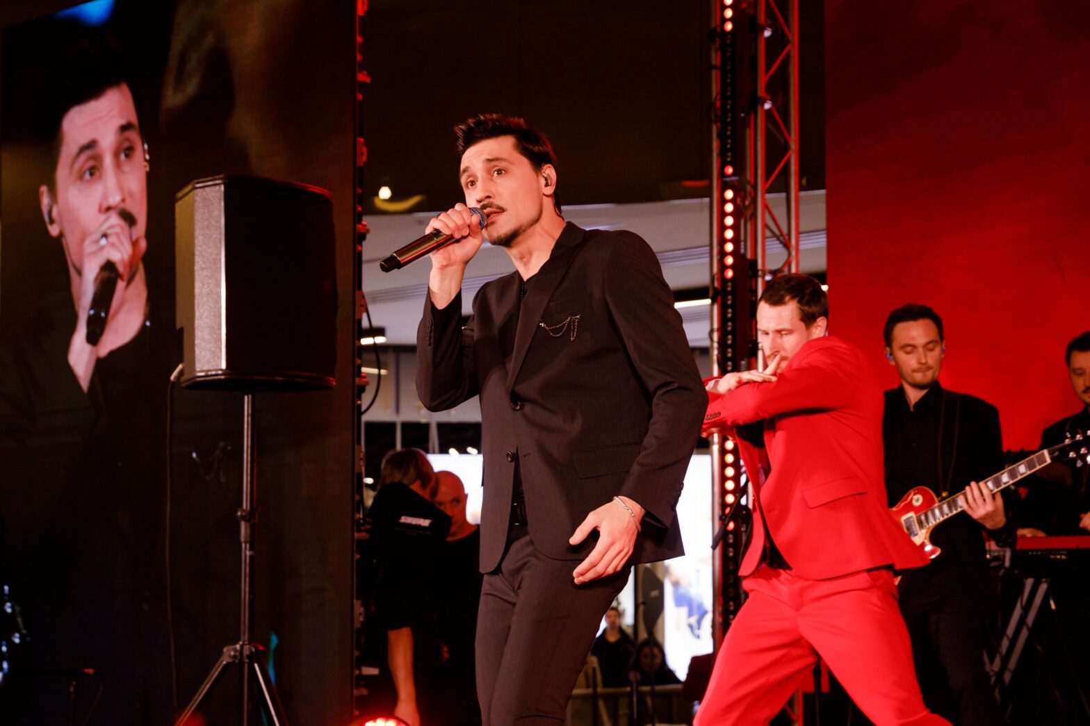 В Москве прошел JUST CLOTHES FASHION WEEKEND с Димой Биланом, Юлии Савичевой и Mia Boyka