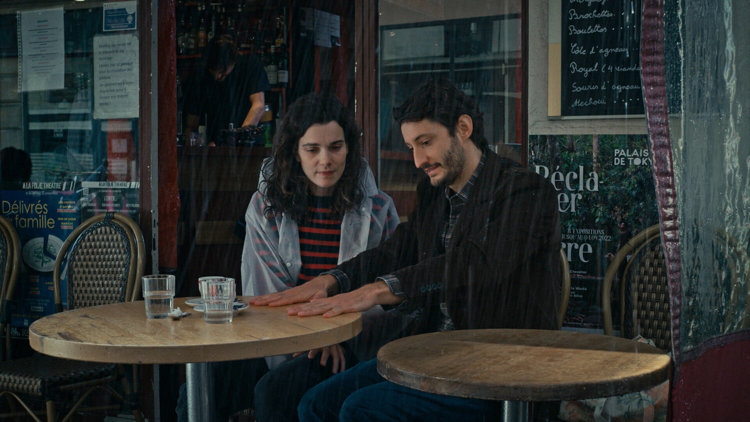 Куда сходить на выходных 18 — 19 ноября: выставка о взрослении в Art & Brut, «Преступление и наказание» в МТМ и кинофестивали RIFF и «Выбор Пионера: Эхо shnit’23»