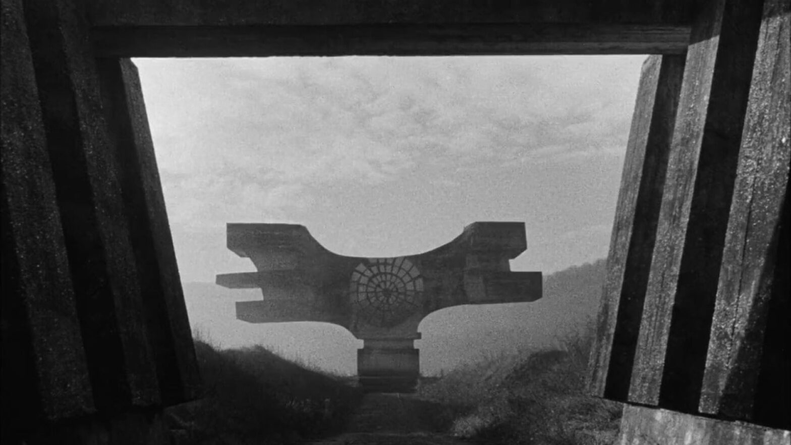 Культурная неделя: путешествие в древнюю Армению, знакомство с арт-сценой Челябинска и секрет создания скульптуры в космосе