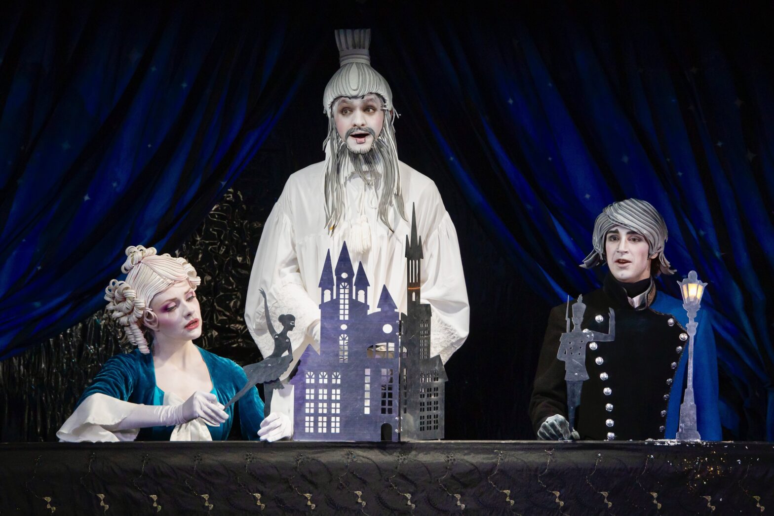 Театральный дайджест: «‎Щелкунчик» в МАМТ, «‎Соня-9» в МХТ имени Чехова и «‎Эйнштейн и Маргарита» в Театре имени Маяковского