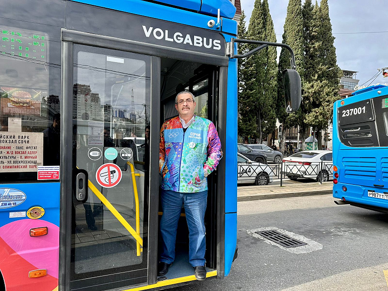 Задача автомобиль. Какой автобус проехал. Какой автобус проехал. Метро какой автобус едет. Сколько проехал автобус банда умников.