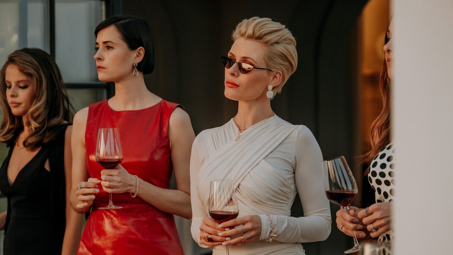 Мистер и миссис Смит и российские «Наследники»: 5 новых сериалов, которые стоит посмотреть