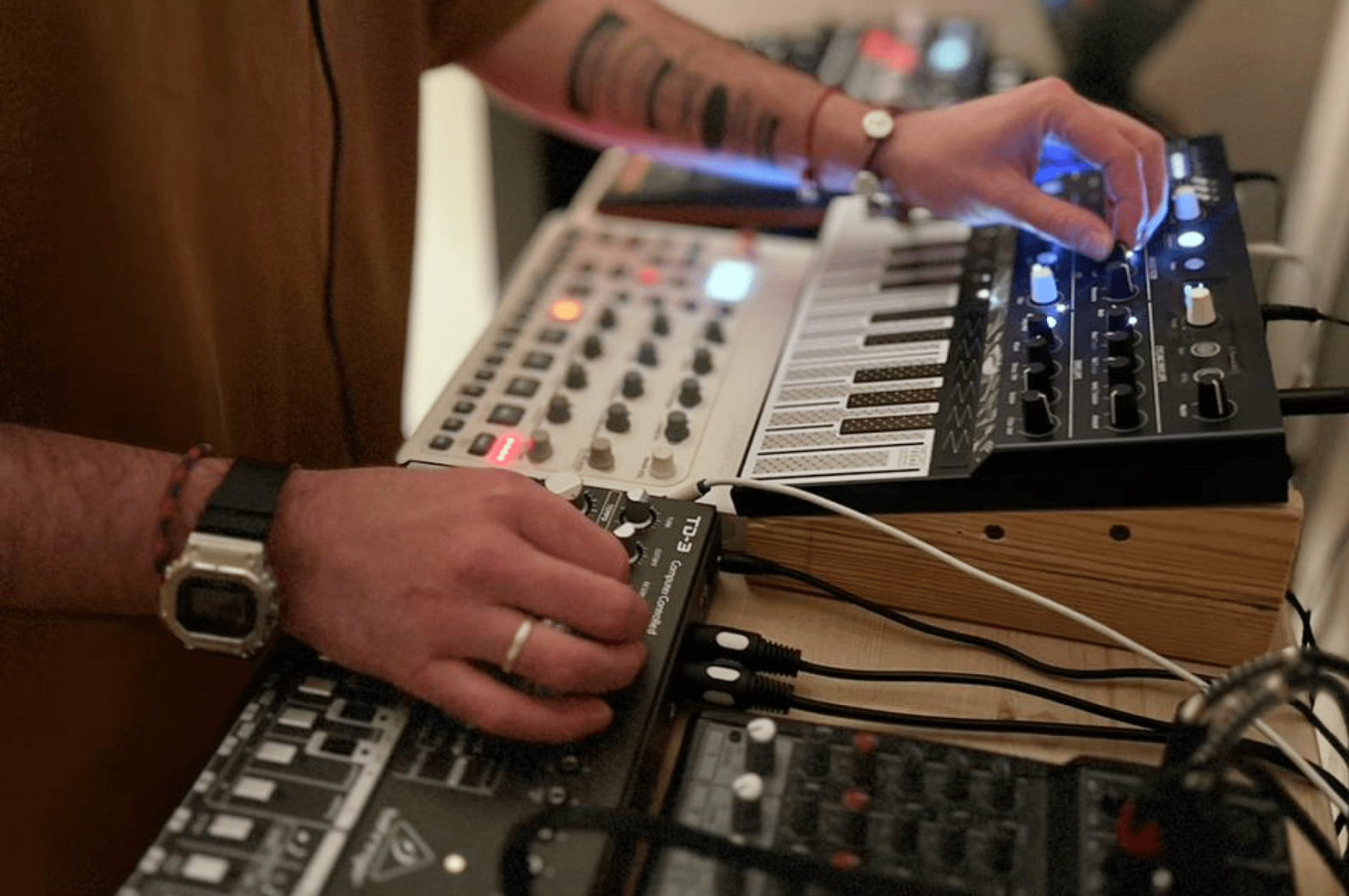 «В каком-то смысле это уникальный путь»: 3 истории об увлечении электронной музыкой