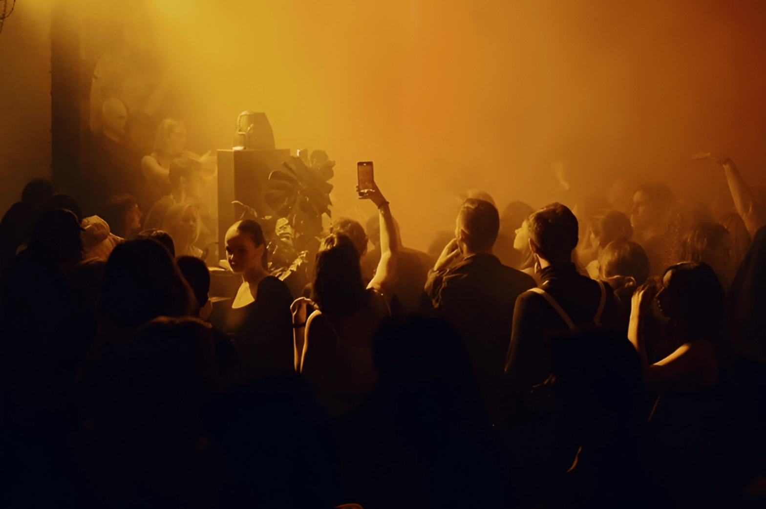 Рейв-уикенд 15 и 16 марта: две тусовки от диско-клуба «Радуга», фестиваль бейс-музыки и «Декаденс» в RNDM