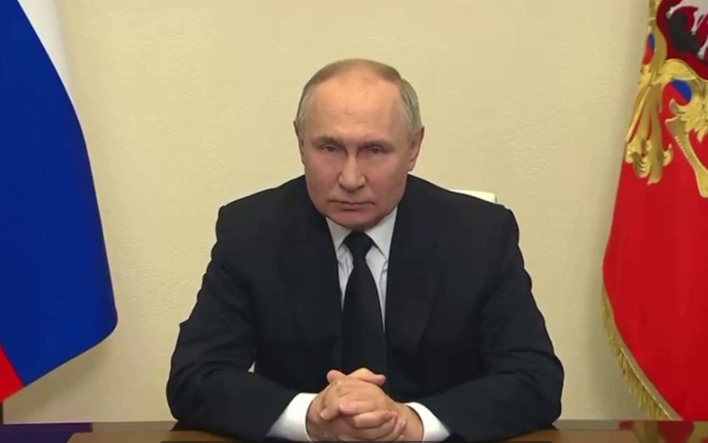 Президент России Владимир Путин выразил соболезнования погибшим и семьям пострадавшим в теракте