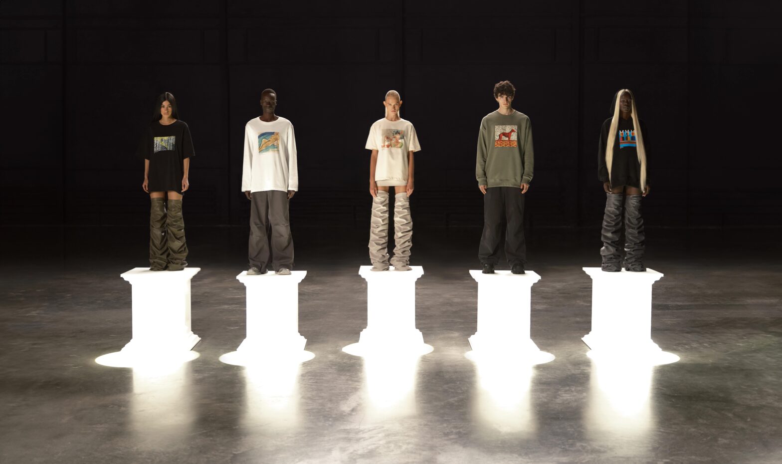 «Твое» и музей Эрарта выпустили коллекцию с картинами современных российских художников