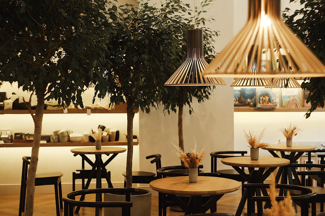 Кондитерская angel cakes. Энджел кейкс. Кондитерская angel cakes волгоград. Энджел кейк волгоград. Angel cakes патриаршие пруды.