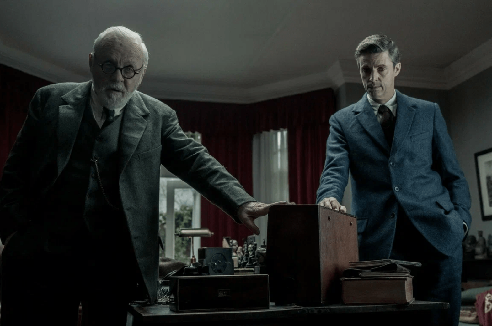 Куда сходить на неделе 15 — 21 апреля: фильм «По Фрейду», новая выставка на Винзаводе и фестиваль студенческих дебютных фильмов