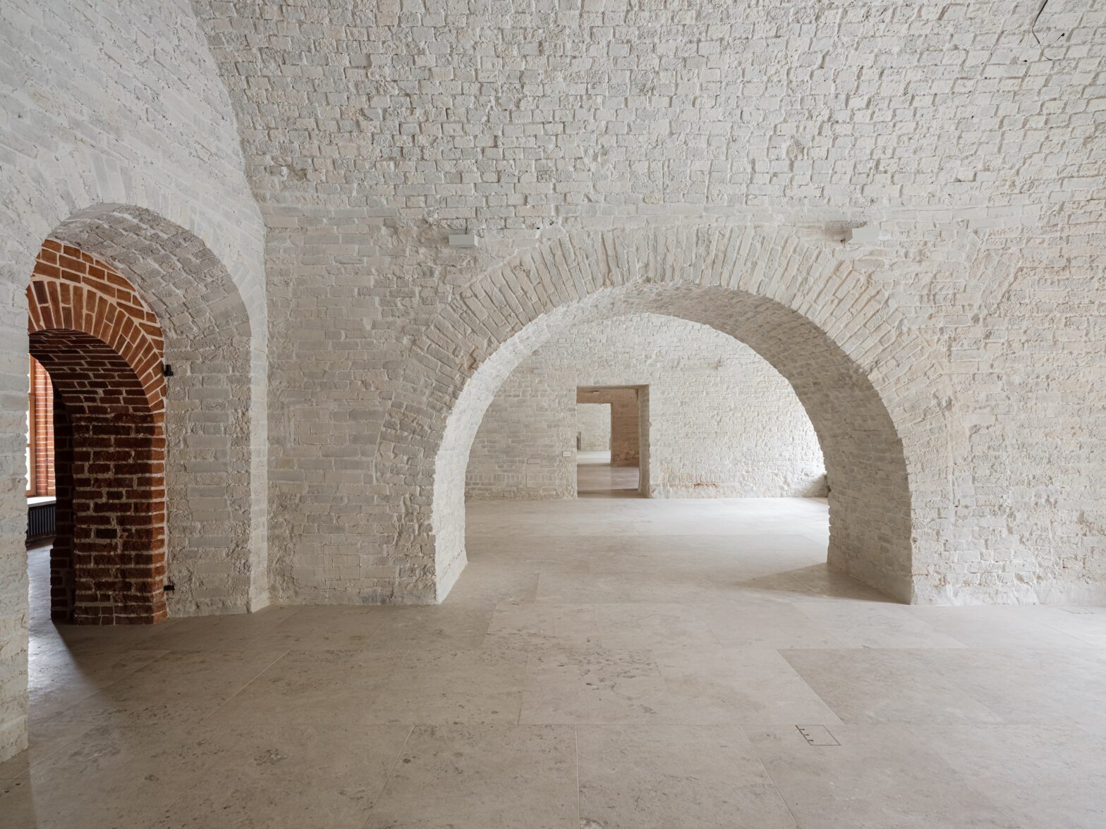 В мае в Москве откроется Центр современного искусства AZ/ART