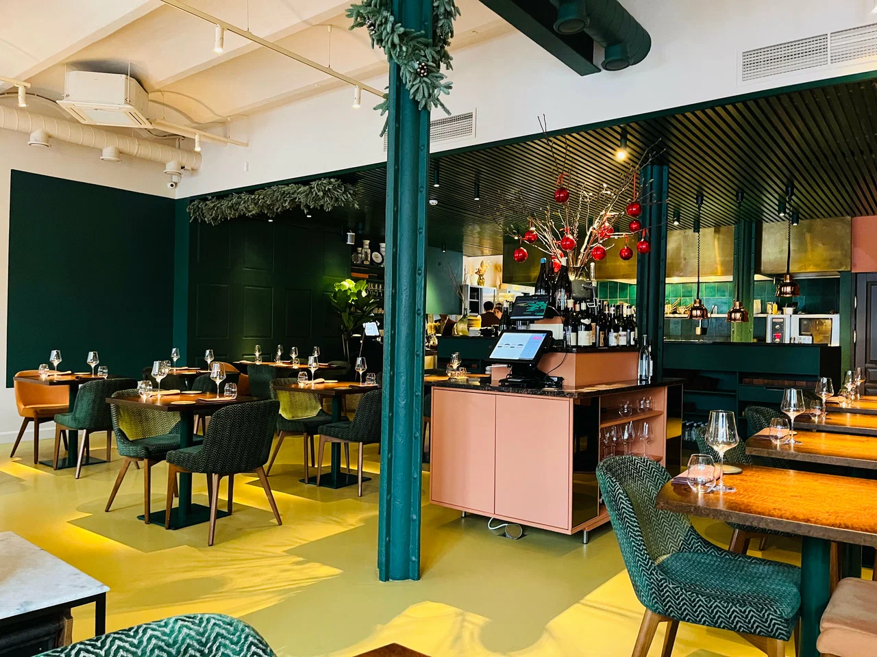 Bourgeois Bohemians метро Площадь Восстания, Виленский пер., 15 ...