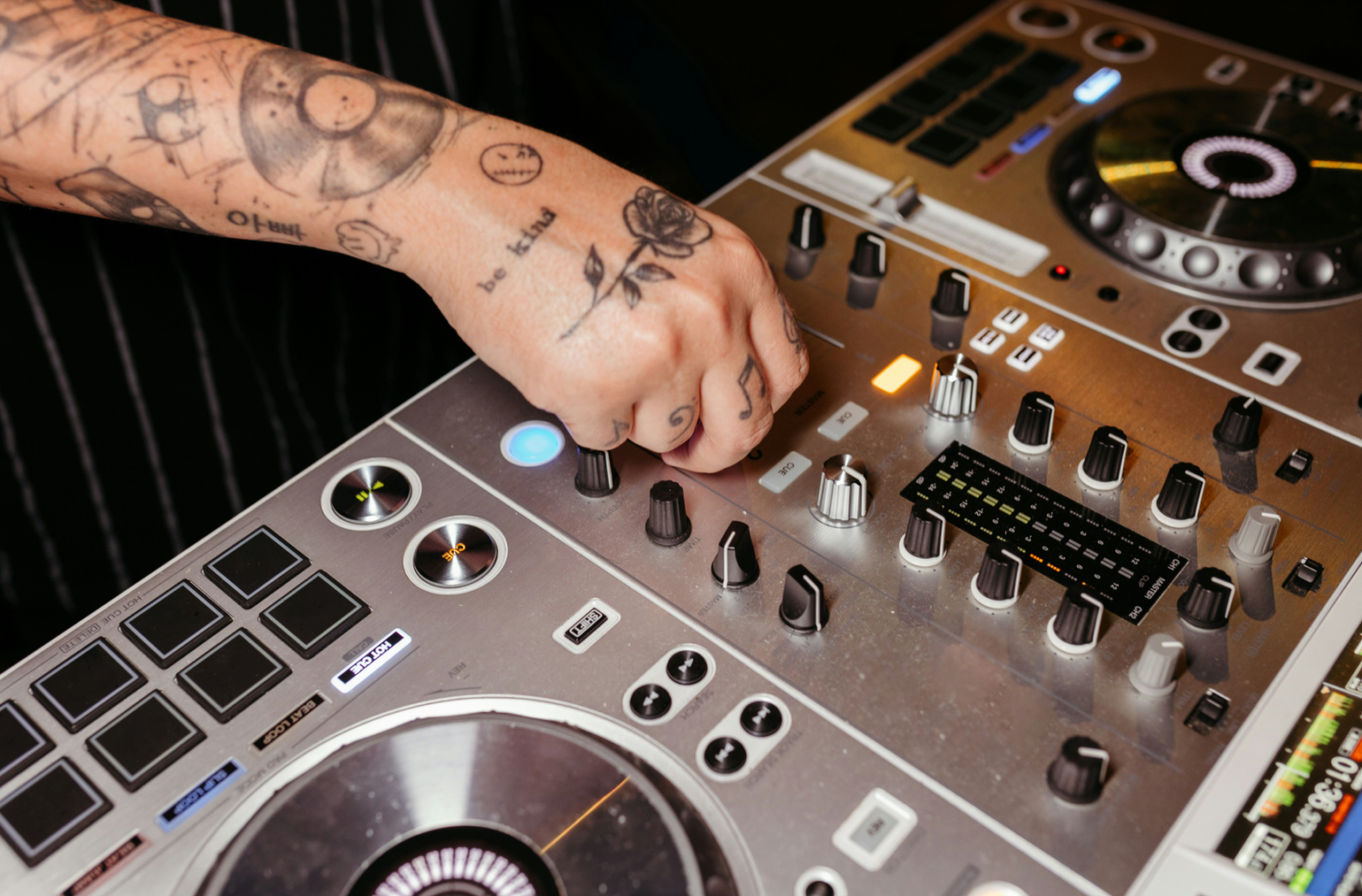 На фестивале «Портал 2030-2050» выступит Alex Gaudino и другие известные диджеи