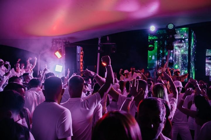 Рейв-уикенд с 11 по 13 октября: главный техно-рейв осени Monasterio Rave, запуск лейбла Asia Experience и презентация альбома лейбла «СТВОЛ»