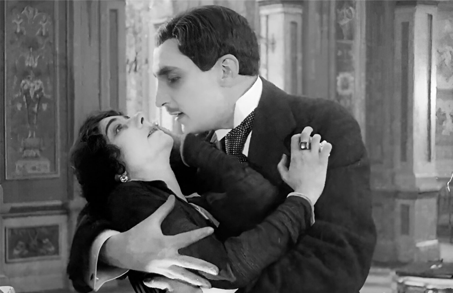 Госфильмофонд покажет архивные фильмы