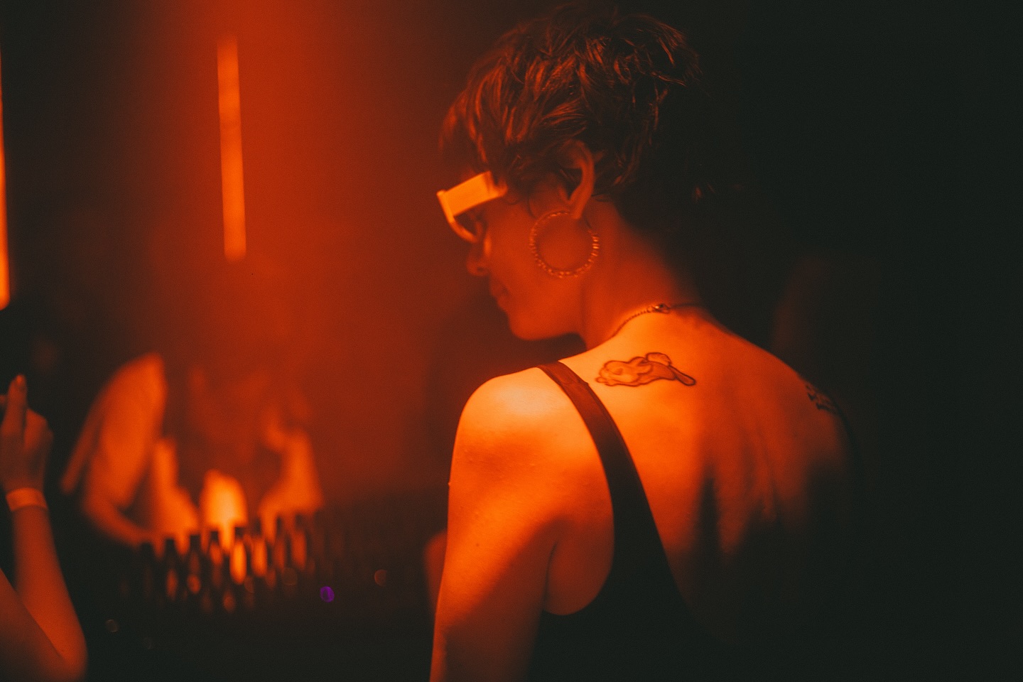 Рейв-уикенд с 10 по 12 января: вечеринка Temple de plastique, Закрытие Зимней Олимпиады 2О25 в Ровеснике и SHBSH OMEN в RNDM