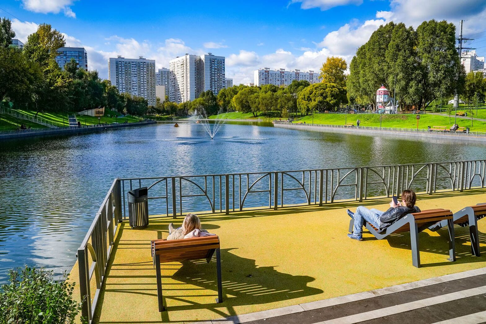 На западе Москвы благоустроили общественные пространства На западе Москвы благоустроили общественные пространства