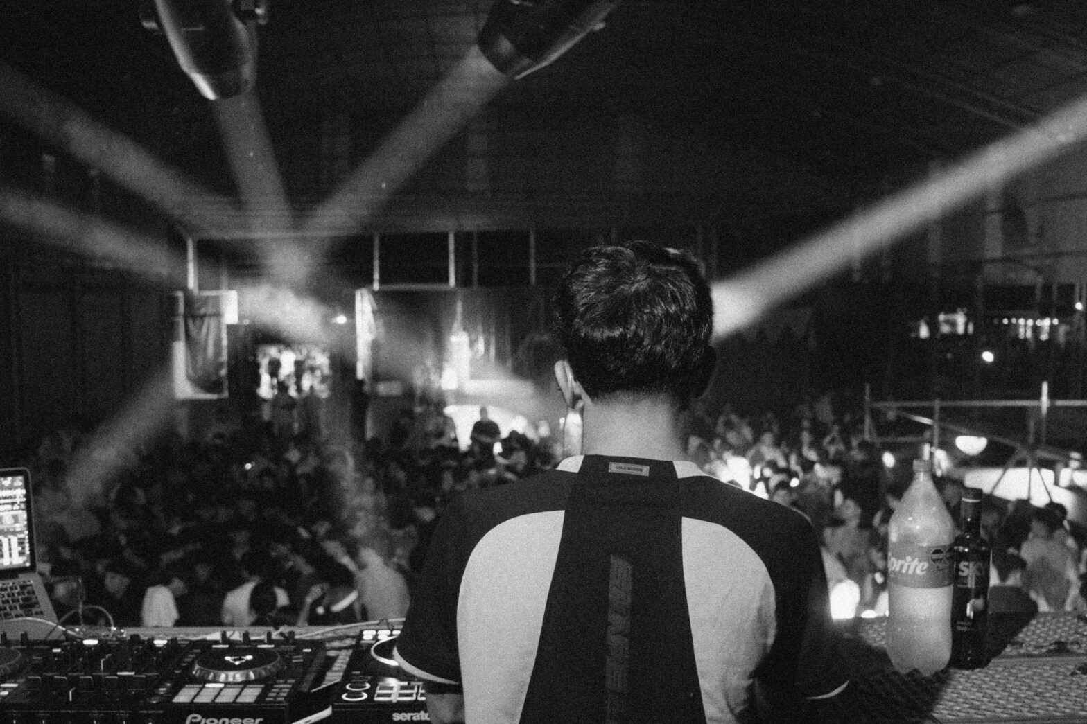 Рейв-уикенд с 30 января по 1 февраля: первая вечеринка Radi Mira I Lubvi, день рождения Иры Беспаловой и снегоуикенд