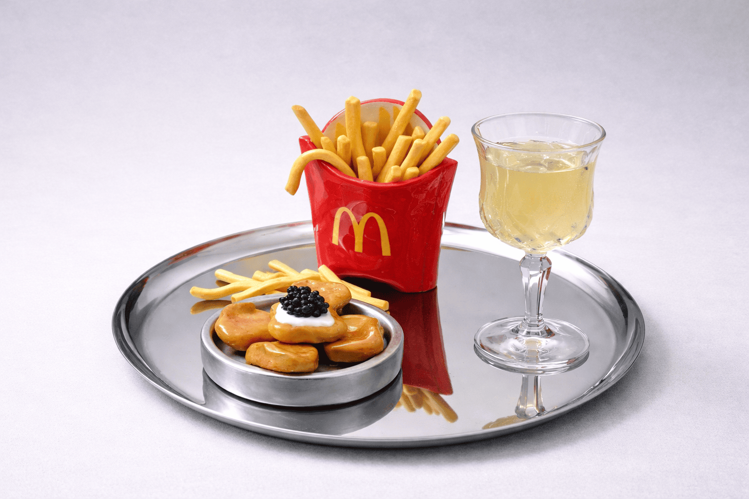 Фастфуд и вино: 5 самых неожиданных сочетаний