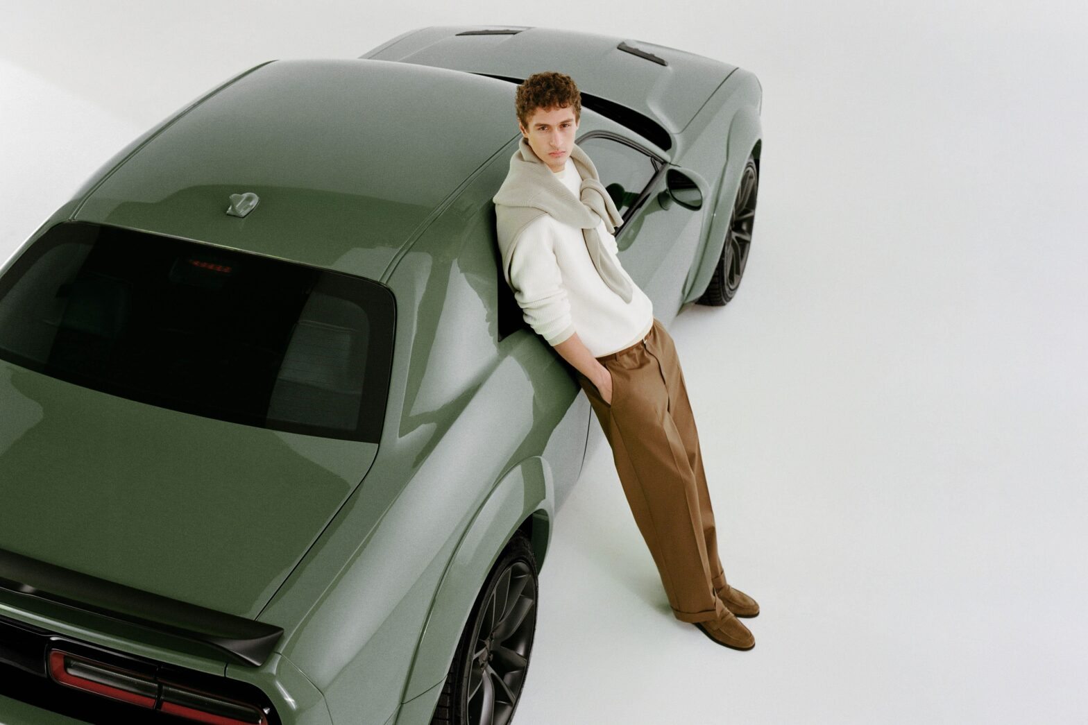 Шопинг-дайджест недели: мужские коллекции и бокс «Манифест любви к себе»