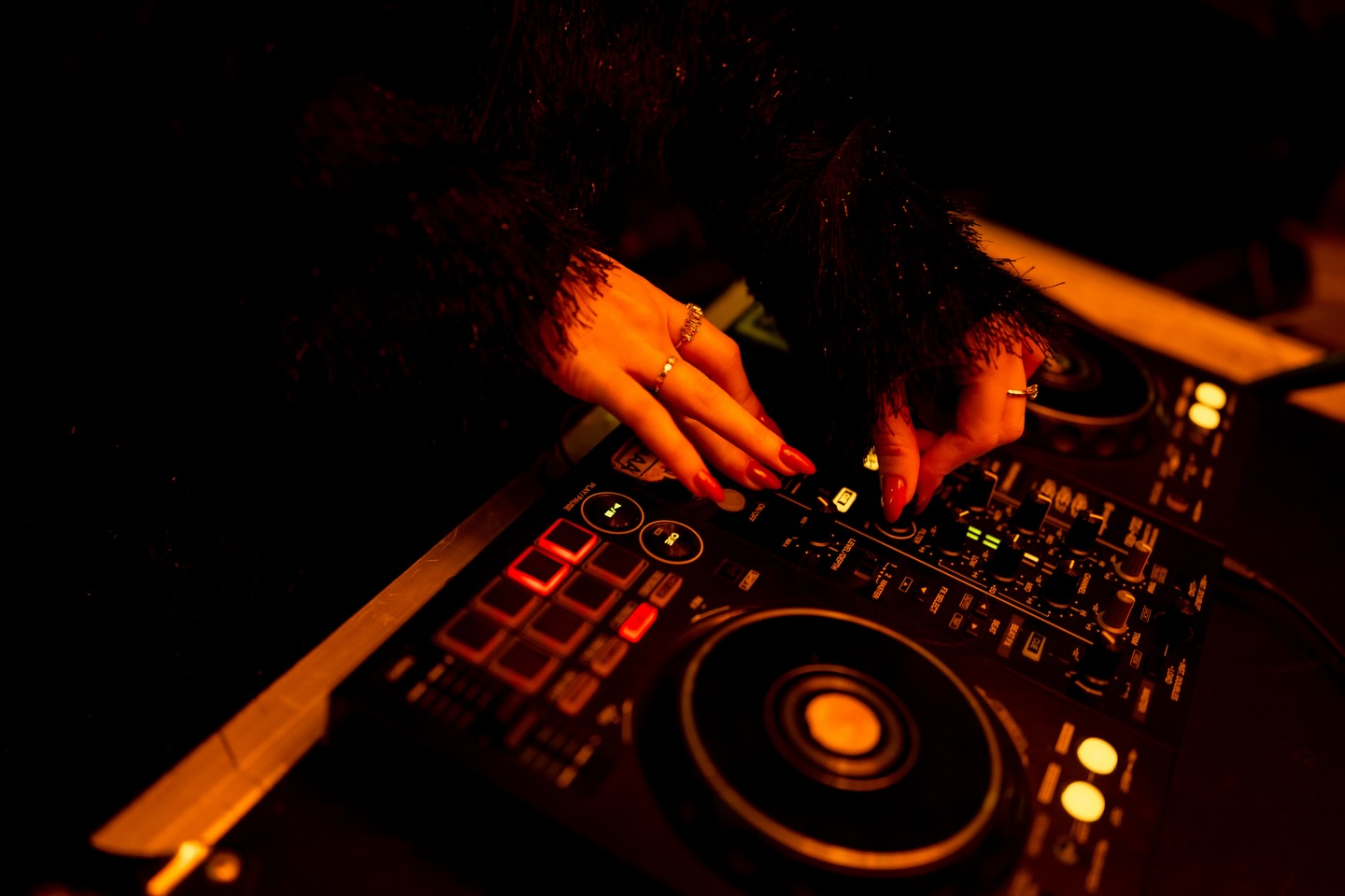 Рейв-уикенд с 27 по 29 марта: «Вильчинский туса», «Клише» и годовщина ОКТА