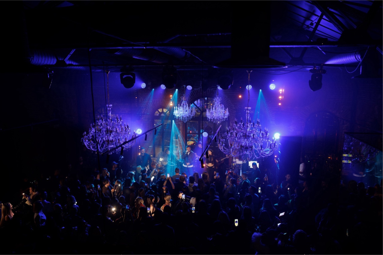 На месте клуба «Газгольдер» открылся лаунж «ДЫМЗАВОД x GAZ»