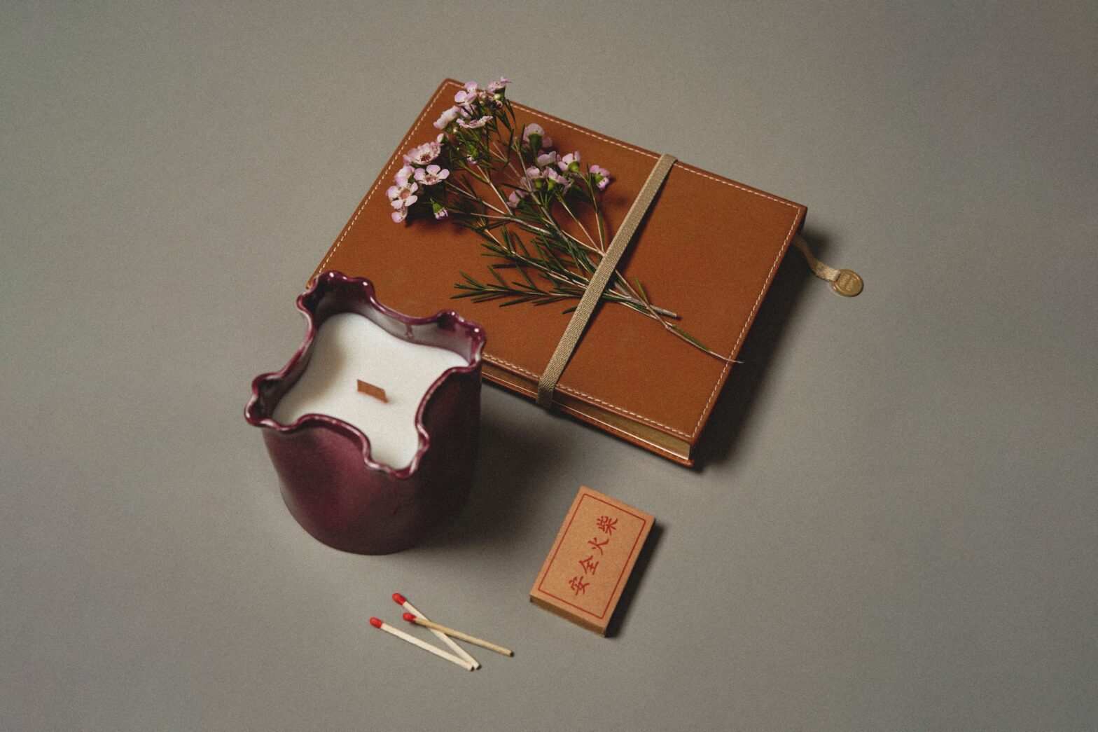 Шопинг-дайджест недели: микротоковый массажер, праймер с медовой текстурой и лото