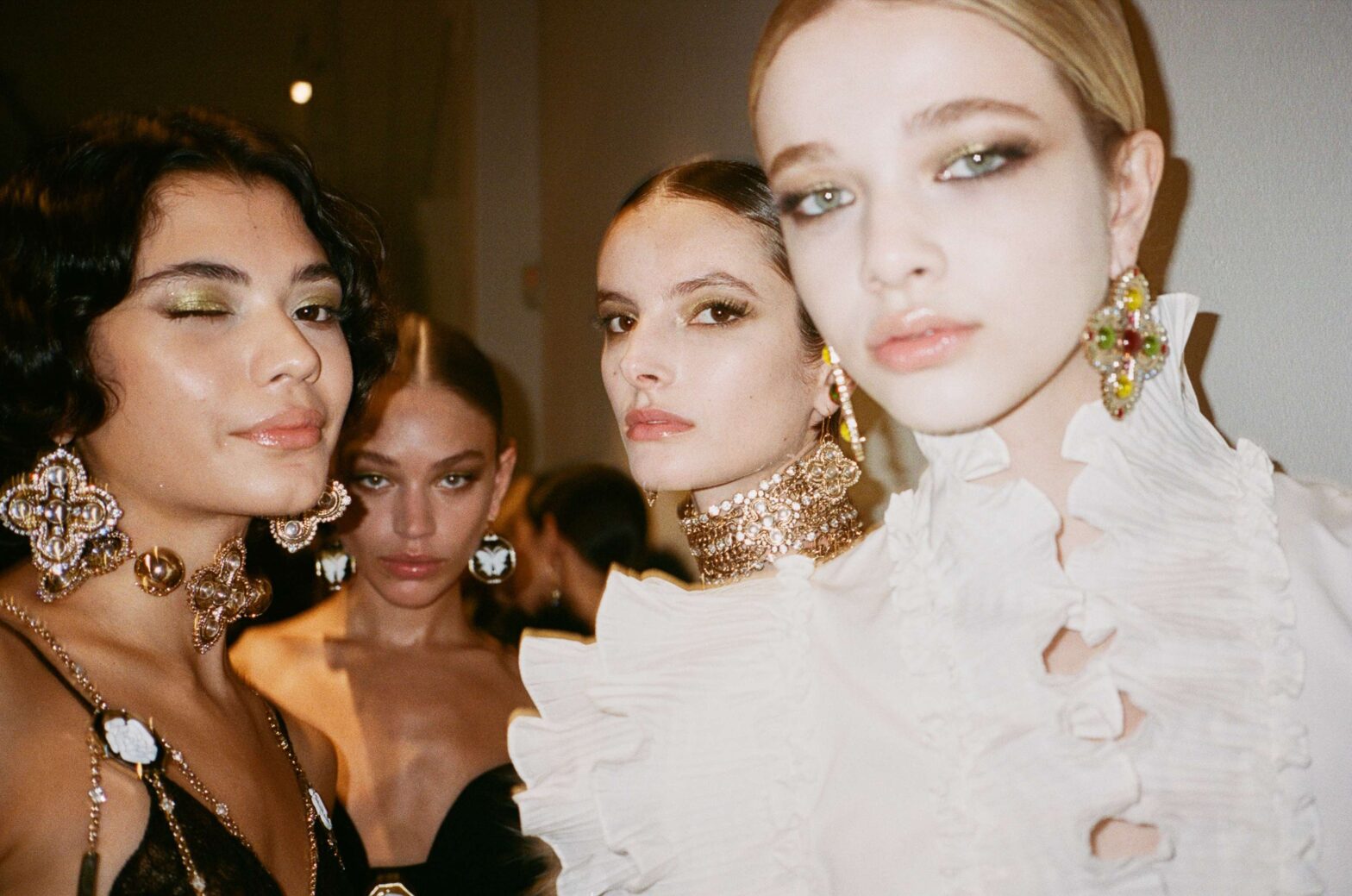 Визажисты — о самом модном макияже сезона