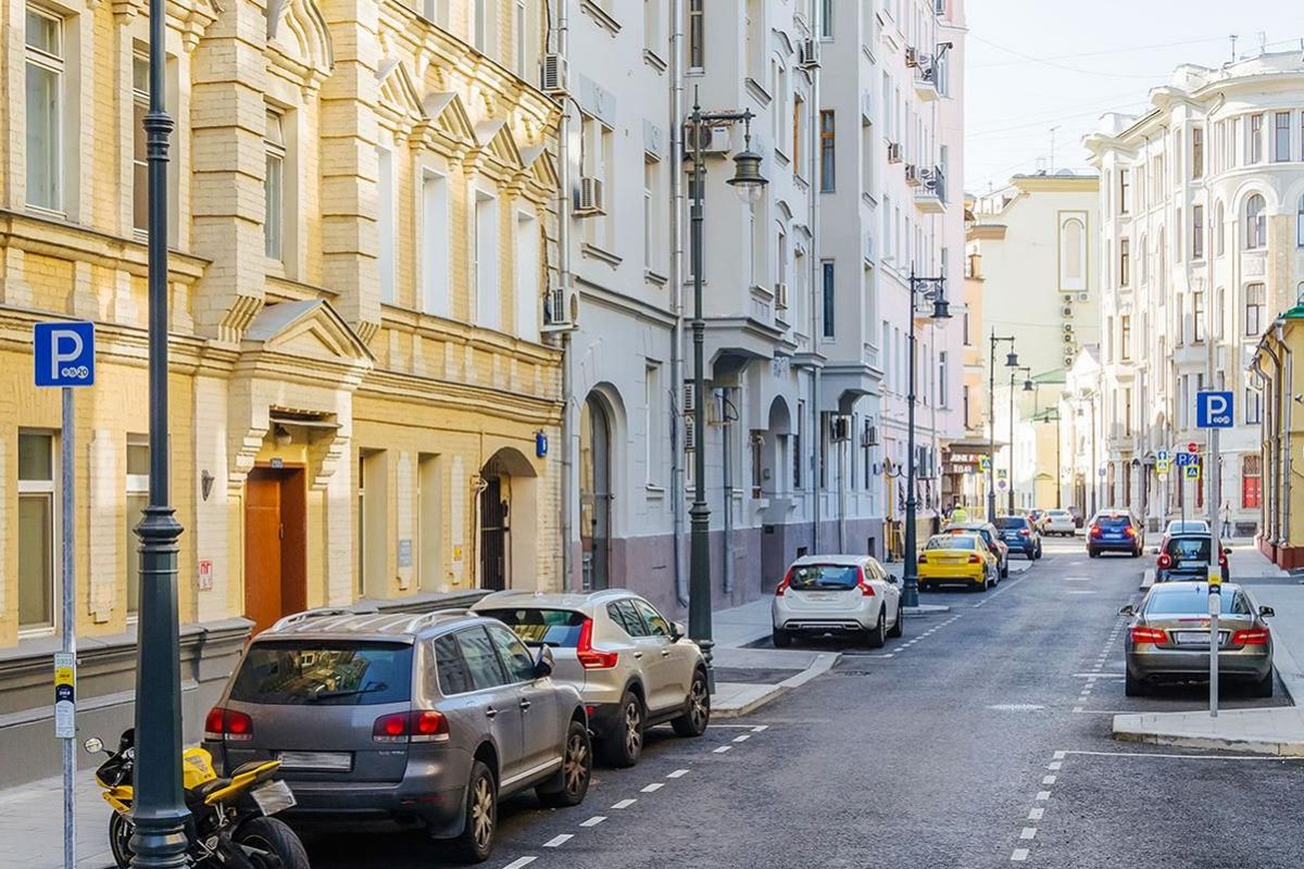 В майские праздники парковка в Москве станет бесплатной