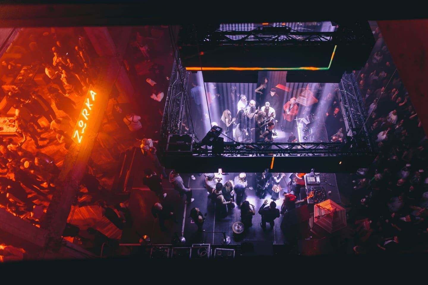 Рейв-уикенд с 22 по 24 мая: «Балканский рейв», climbing rave и вечеринка только для девушек
