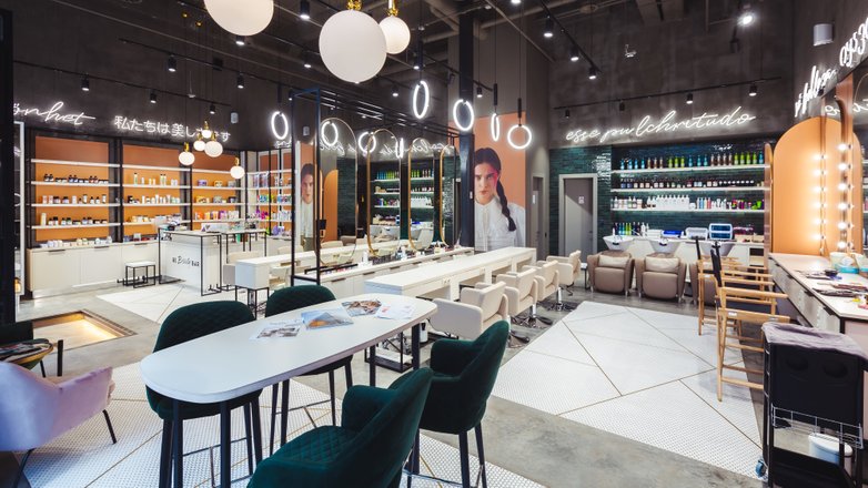 Miss li - close your eyes cover. гель лак 2023. как снять однофазный гель лак в домашних. парикмахерская на улице 1905 года. салон парехмахерра с телом но без головы.