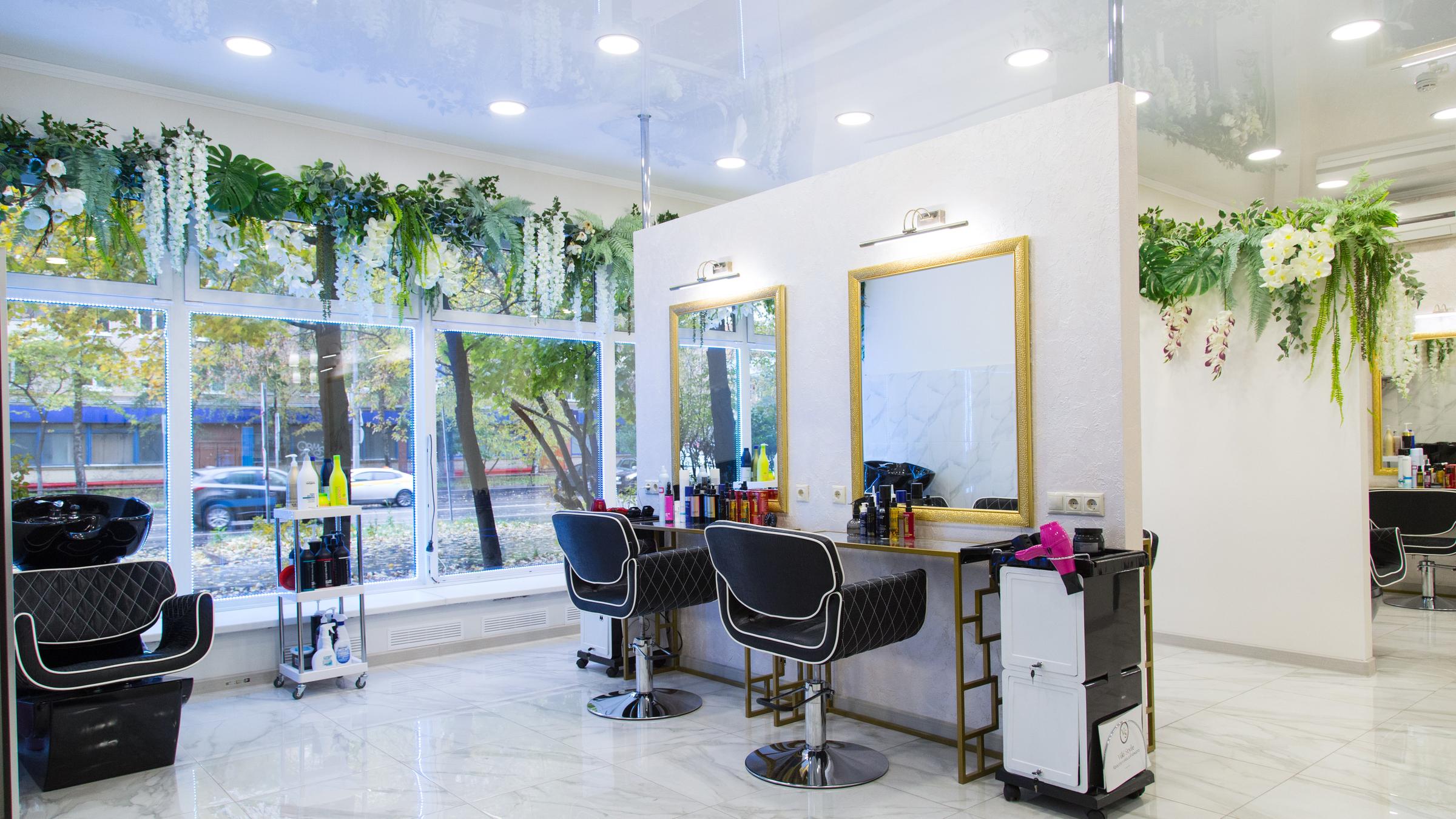 Гагаринский салон. Гагаринский салон. Парикмахерская гагарина 1. Гагаринский салон. Салон красоты на площади гагарина.