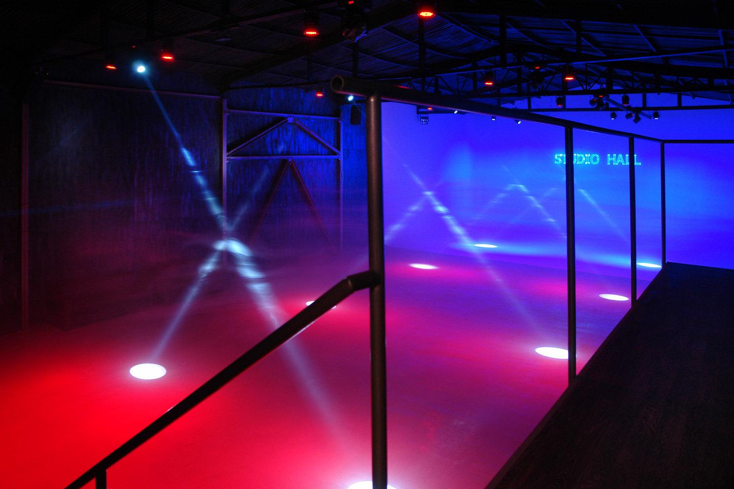 Студио холл ленинский 49. Студио холл ленинский 49. Трк прибалтийский проспект героев. Студио холл ленинский 49. Ленинский проспект 49 стр 3.